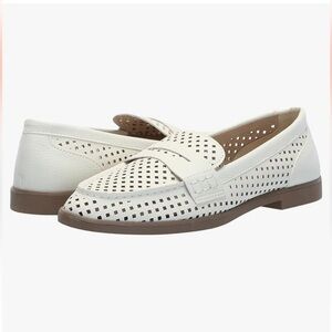 NWOT BC for Seychelles Vegan Loafers